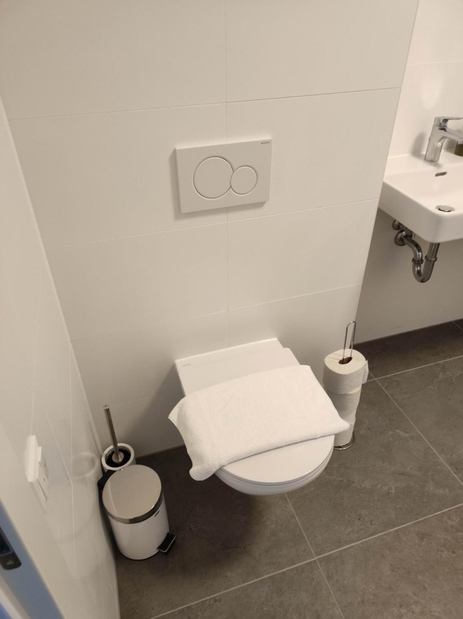 Luxus Penthouse Gegenueber International Centre Und Kaiserwasser * Wien