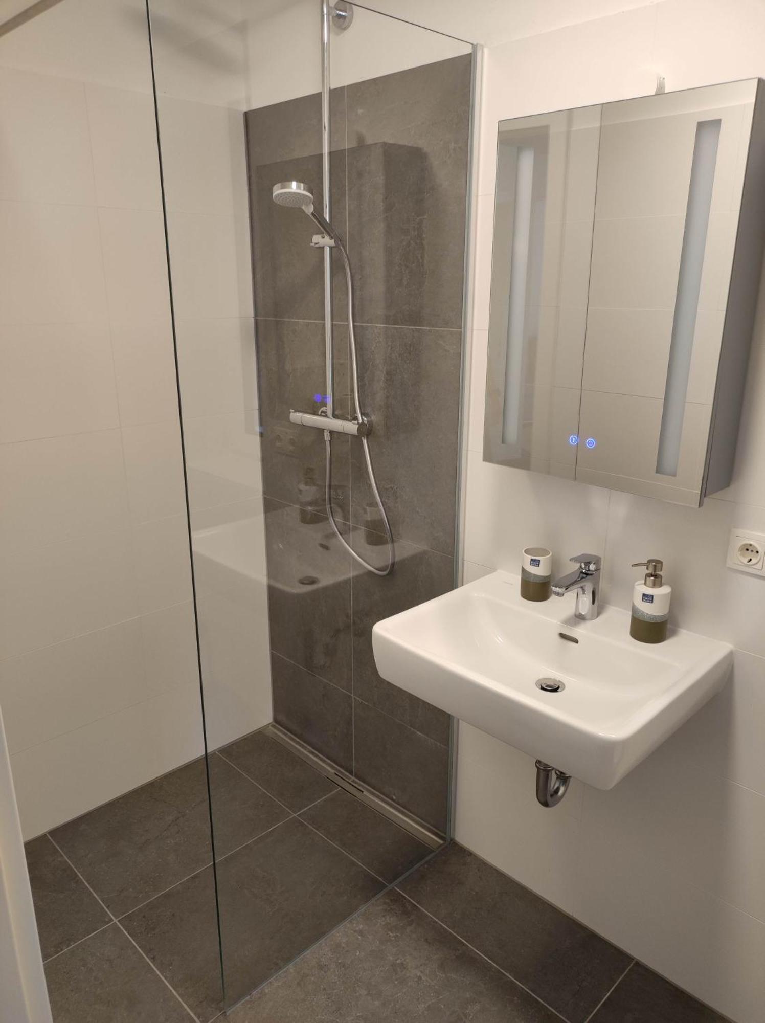 Luxus Penthouse Gegenueber International Centre Und Kaiserwasser * Wien